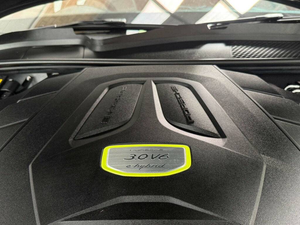 Porsche Cayenne Cayenne V6 Silver #33