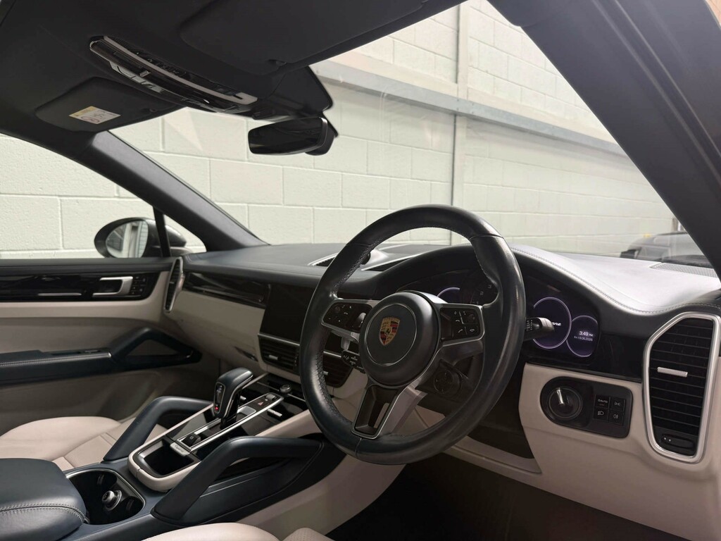 Porsche Cayenne Cayenne V6 Silver #15