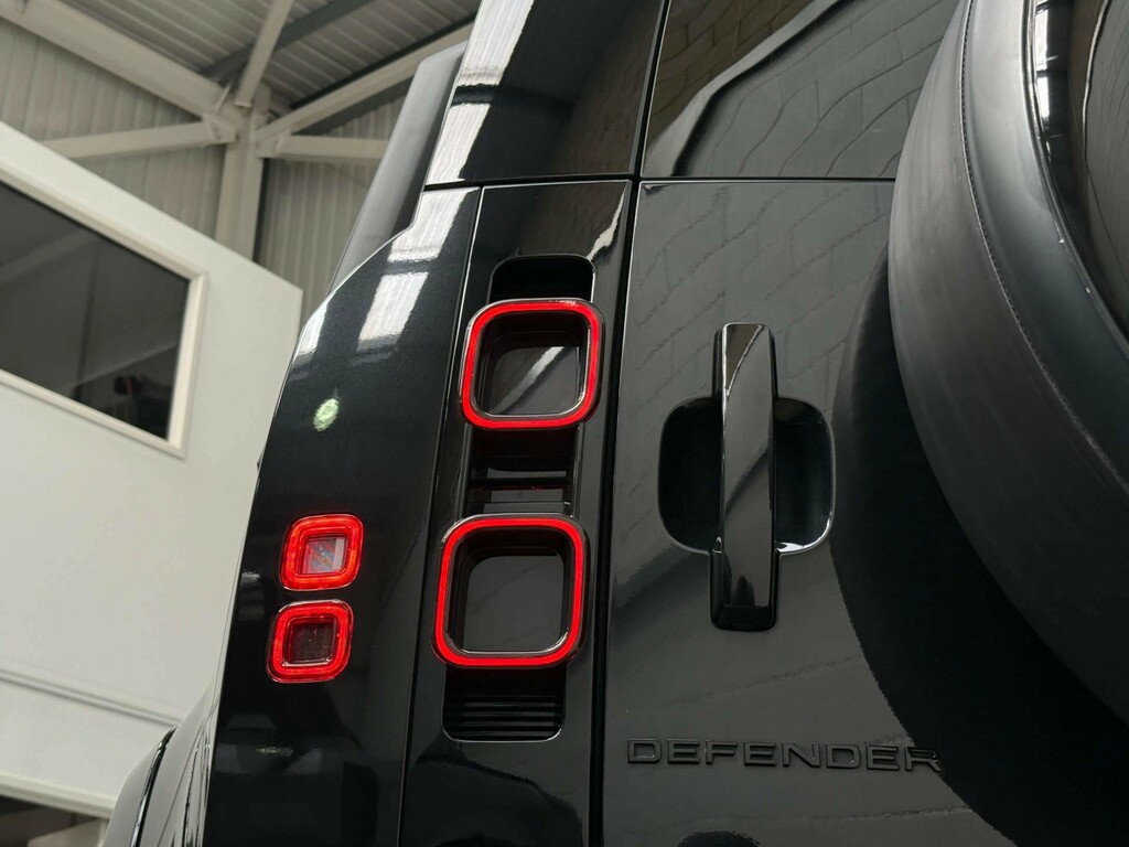 Land Rover Defender 3.0 Hard Top S Mhev 246 Bhp Black #9