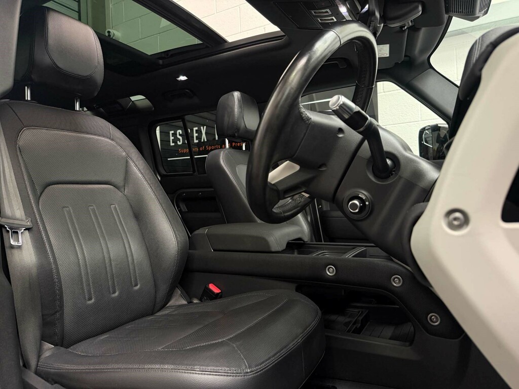 Land Rover Defender First Edition Green #14