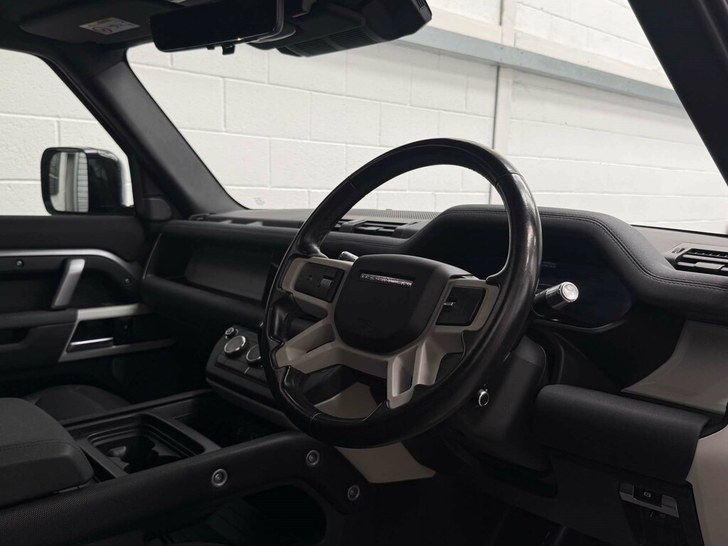 Land Rover Defender First Edition Green #13