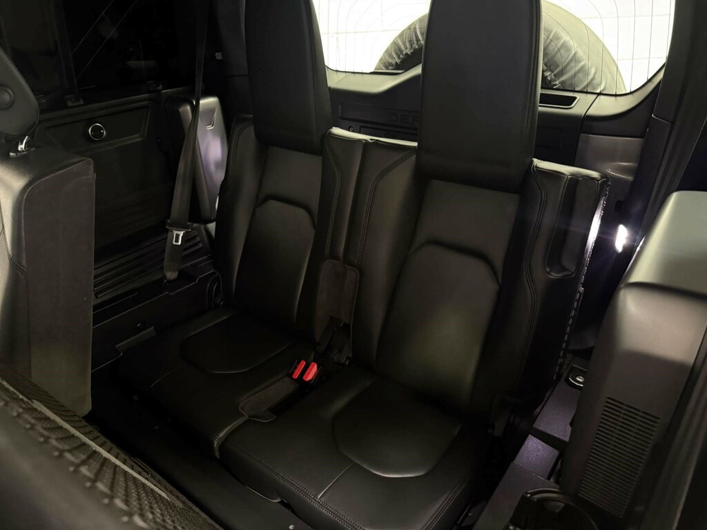 Land Rover Defender First Edition Green #28