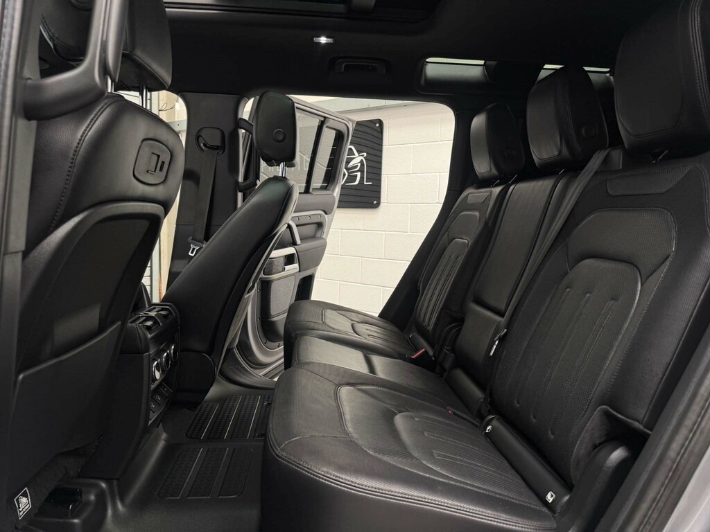 Land Rover Defender First Edition Green #29