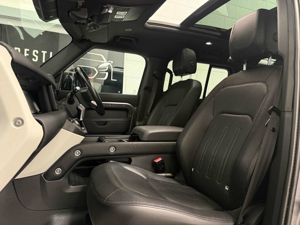 Land Rover Defender First Edition Green #15