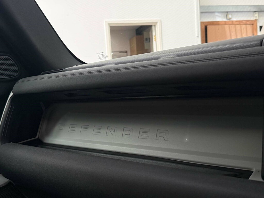 Land Rover Defender First Edition Green #26