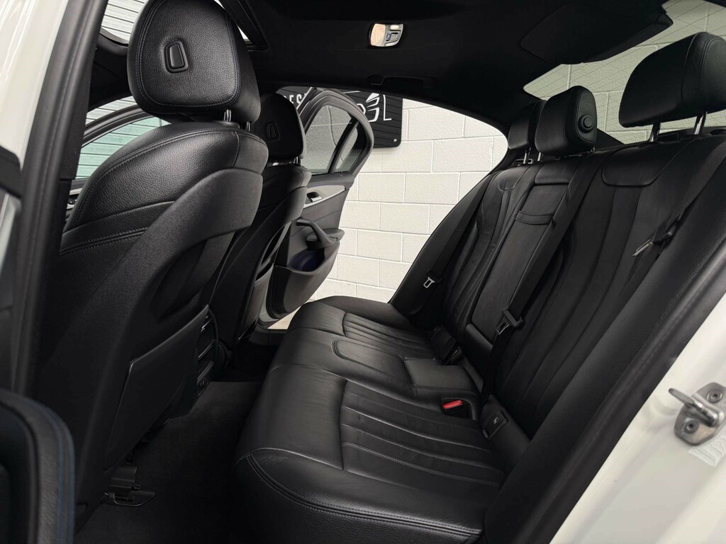 BMW 5 Series 530E M Sport Grey #23
