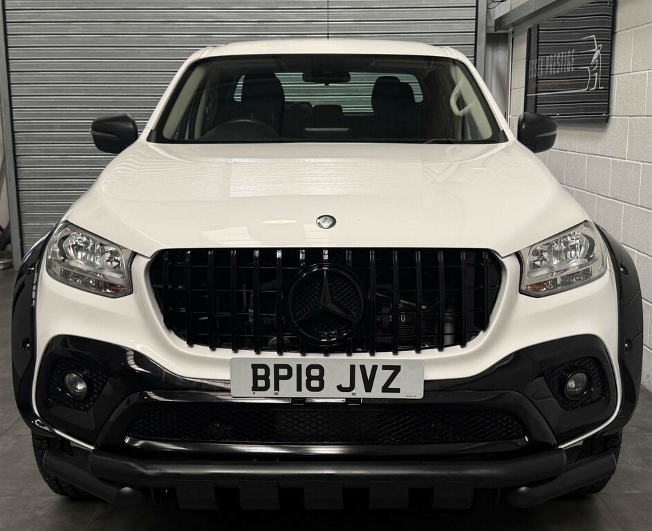 Mercedes-Benz X Class Pickup  #2