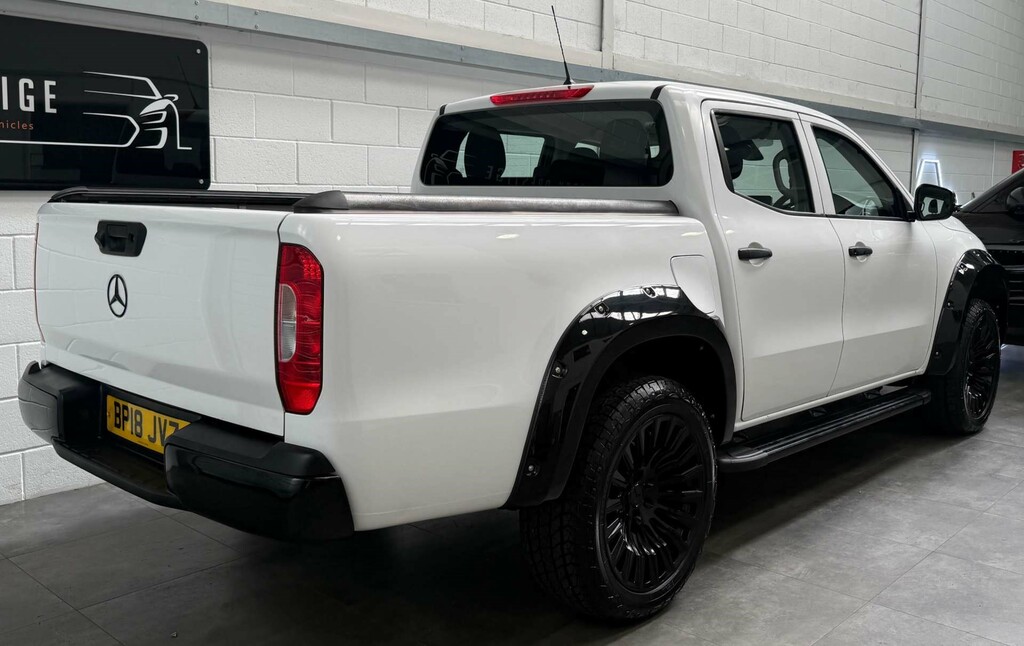 Mercedes-Benz X Class Pickup  #6