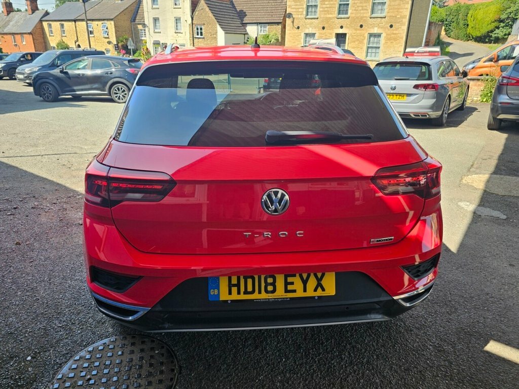 Volkswagen T-Roc 2L Sel HD18EYX Red #4