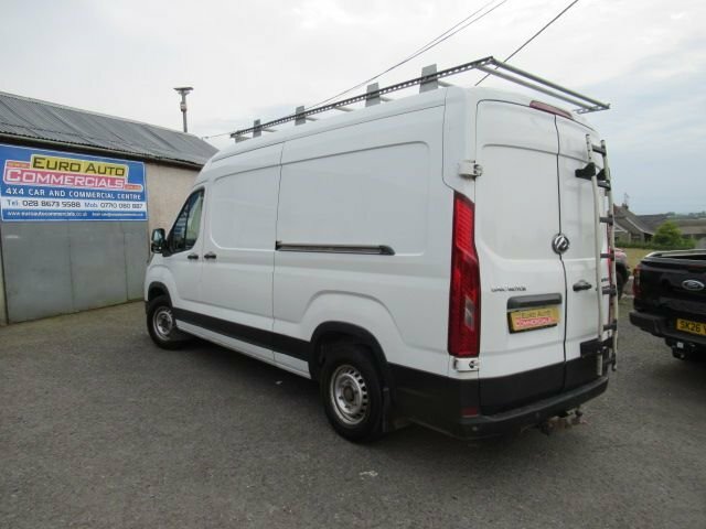 Maxus Deliver 9 2L Null White #2
