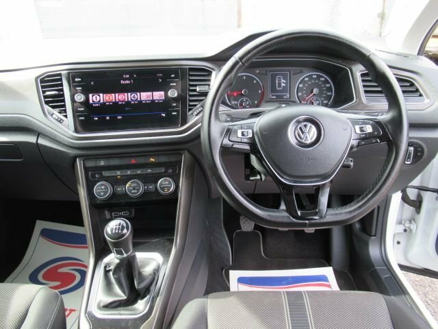 Volkswagen T-Roc 1.6L Se White #4