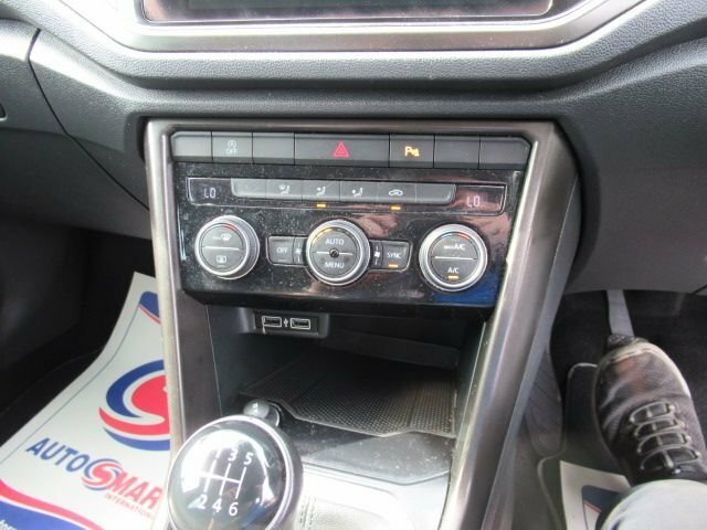 Volkswagen T-Roc 1.6L Se White #5
