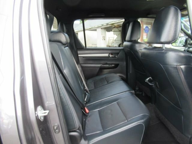 Toyota HILUX Pickup Grey #8