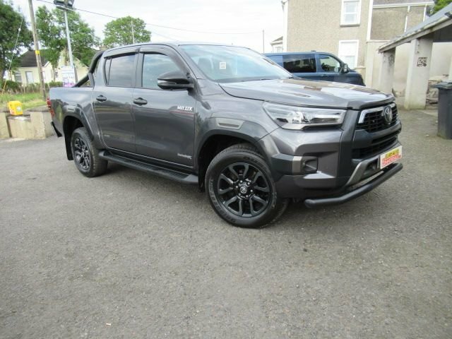 Toyota HILUX Pickup Grey