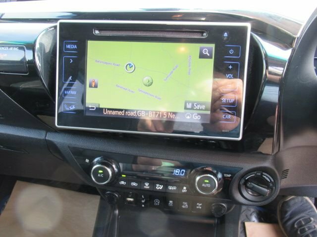 Toyota HILUX 2.4L Invincible X Blue #6