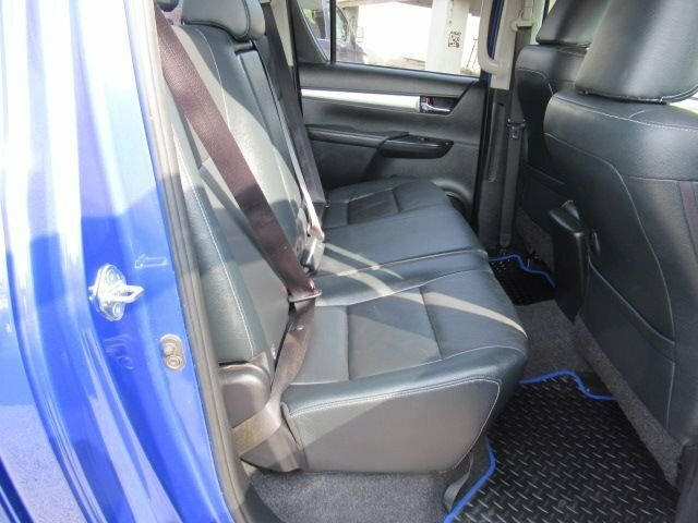 Toyota HILUX Active 2.4 4X4 D-4d Single Cab White #9
