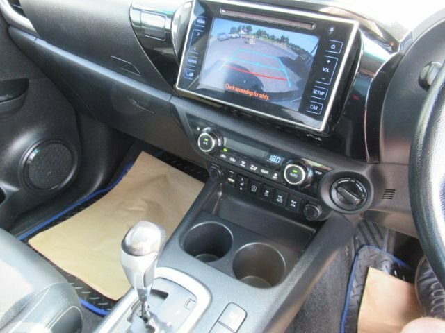 Toyota HILUX 2.4L Invincible X Blue #5