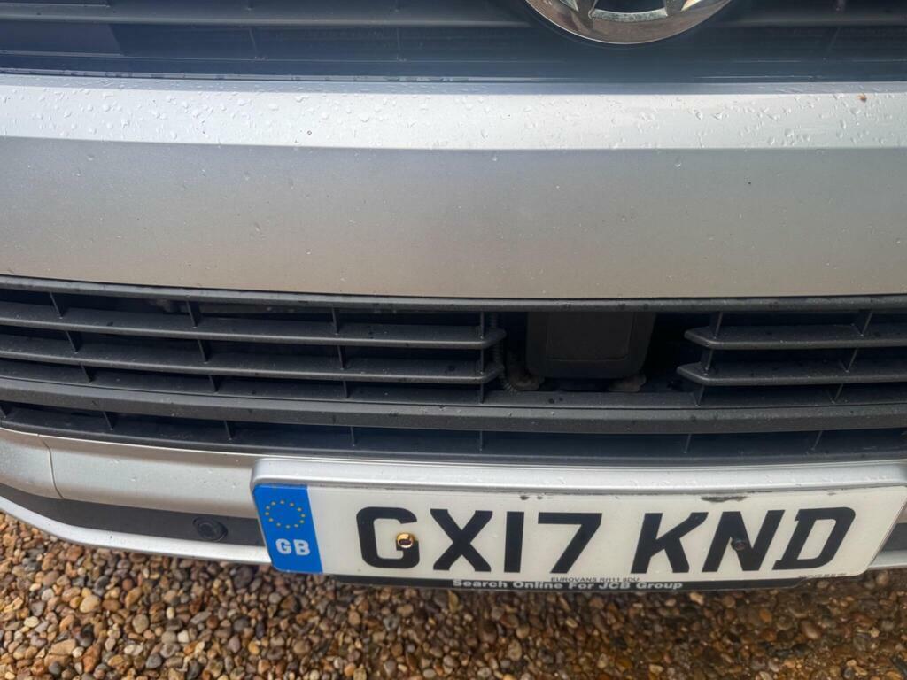 Volkswagen Caravelle 2.0 Tdi Bluemotion Tech Executive Mpv Silver #5