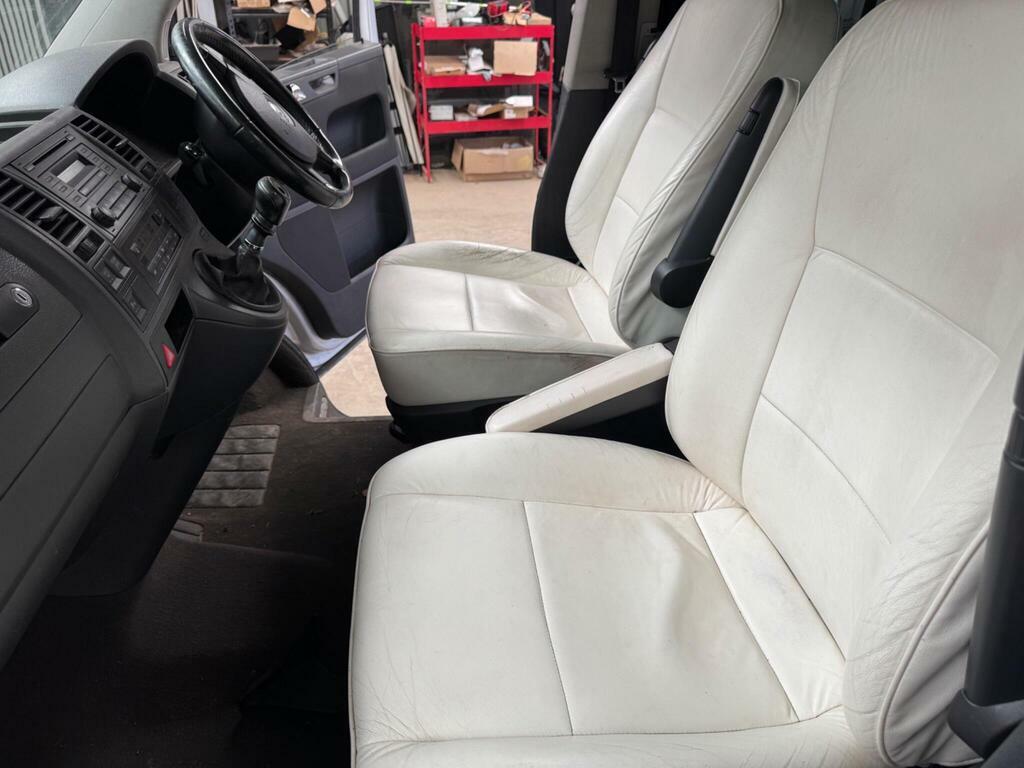 Volkswagen Caravelle 2.5 Tdi Pure Drive Se Euro 4 Silver #5