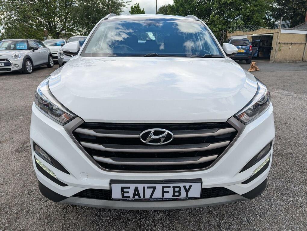 Hyundai Tucson 1.6 Gdi Blue Drive Se Nav Euro 6 Ss White #3