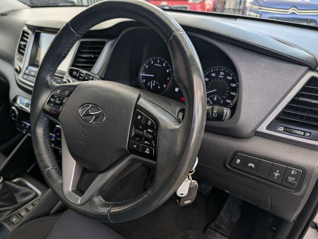 Hyundai Tucson 1.7 Crdi Blue Drive Se Nav 2Wd Dct Grey #10