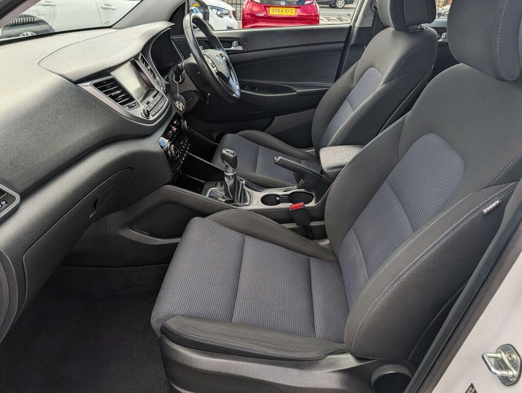 Hyundai Tucson 1.7 Crdi Blue Drive Se Nav 2Wd Dct Grey #25