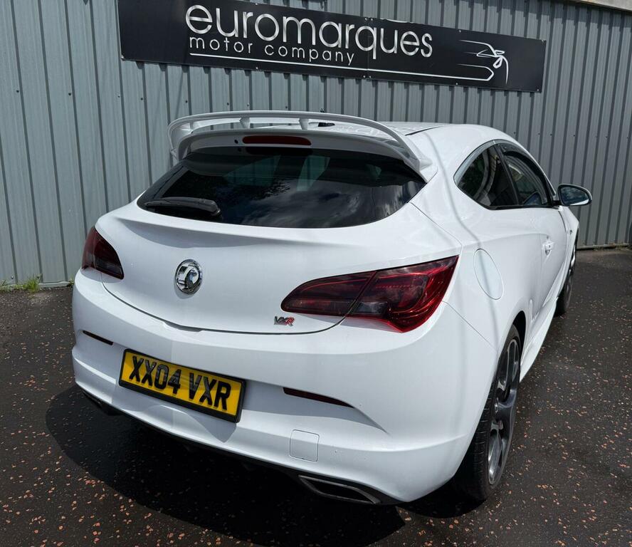 Vauxhall Astra GTC 2.0T Vxr Euro 5 Ss White #4