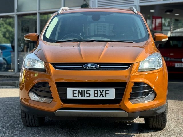 Ford Kuga 2015 2.0 Tdci Titanium Suv 2Wd E Orange #3