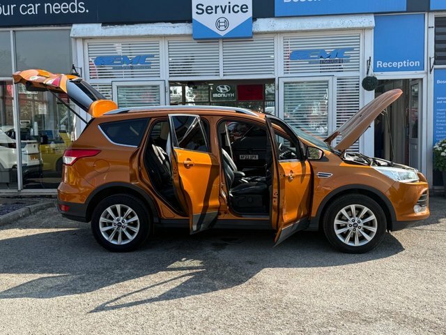 Ford Kuga 2015 2.0 Tdci Titanium Suv 2Wd E Orange #6