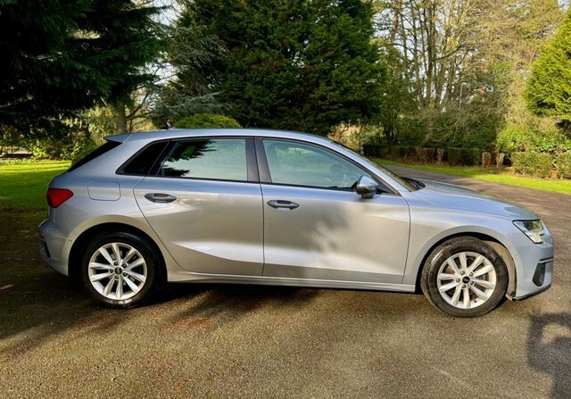 Audi A3 1.5 Tfsi 35 Technik Sportback Cs Manua WN21GXV Silver #3