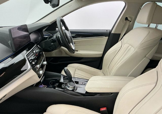 BMW 5 Series 2.0 530E 12Kwh Se Saloon Plug-in Hybrid Black #2