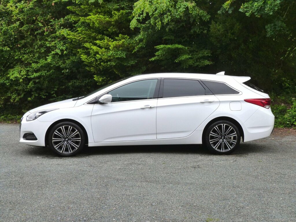 Hyundai I40 1.7 Crdi Blue Drive Premium Tourer Dct Euro 6 Ss White #4