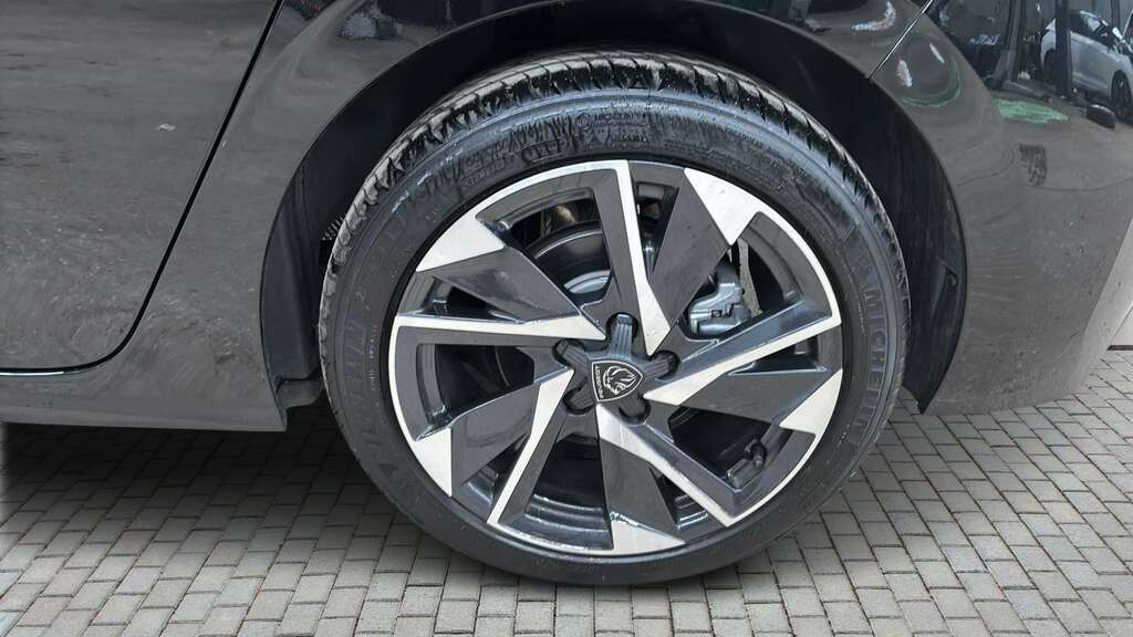 Peugeot 308 1.2 Hybrid 136 Allure E-dsc6 2025 Black #5