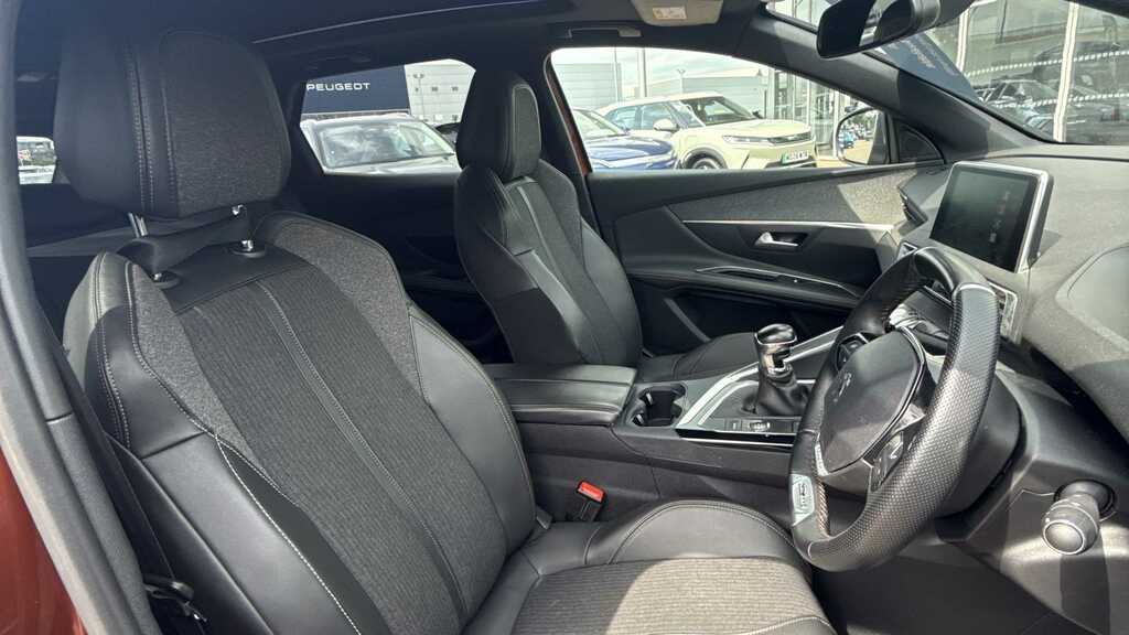 Peugeot 3008 1.5 Bluehdi Gt Line Premium 2020 Brown #3