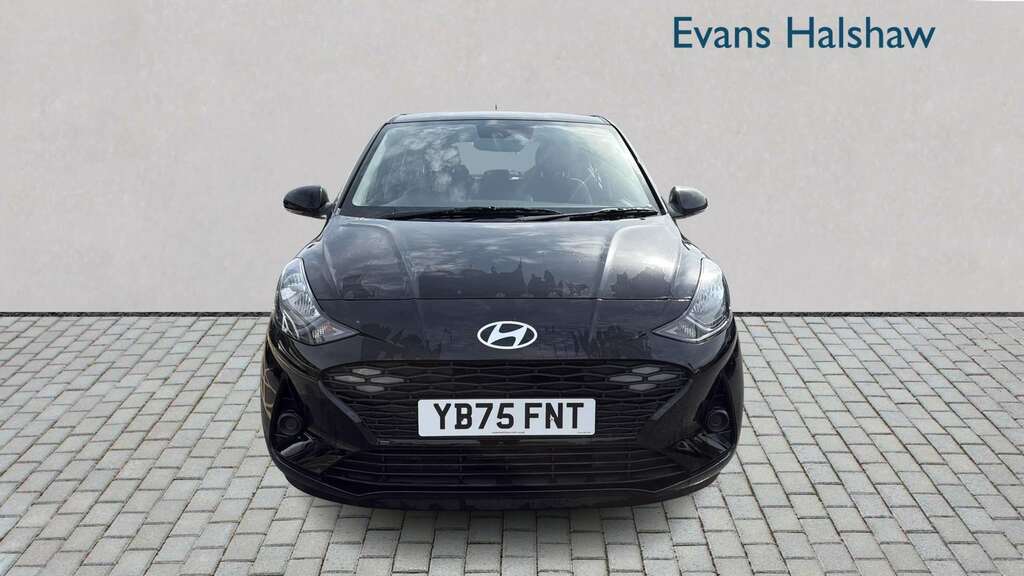 Hyundai I10 1.0 63 Advance Nav 2025 YB75FNT Black #4