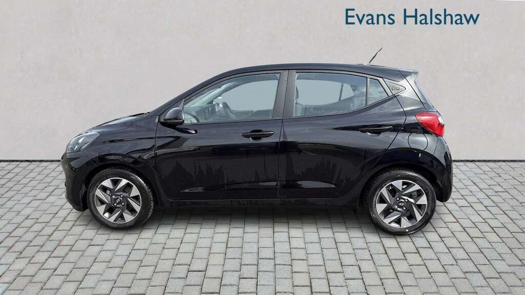 Hyundai I10 1.0 63 Advance Nav 2025 YB75FNT Black #3