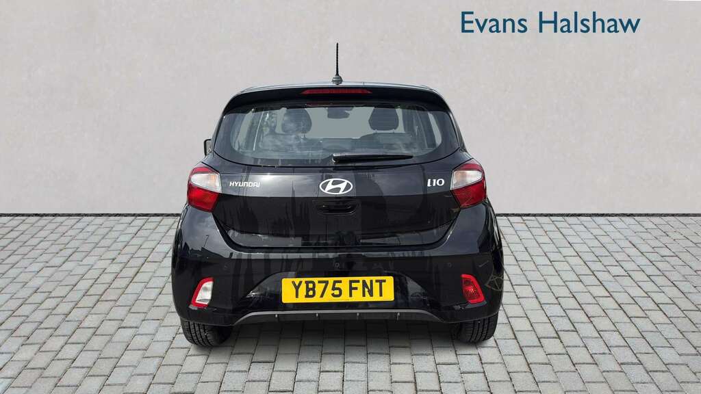 Hyundai I10 1.0 63 Advance Nav 2025 YB75FNT Black #5
