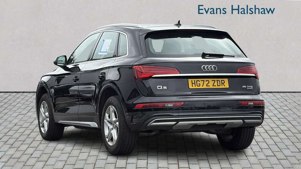 Audi Q5 45 Tfsi Quattro Sport S Tronic 2023 HG72ZDR Black #2