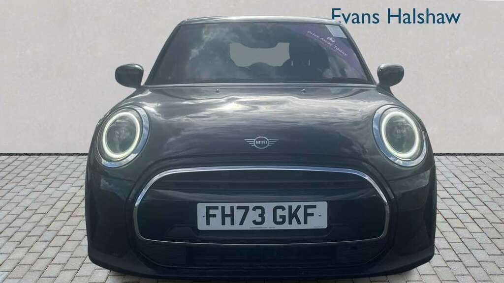Mini Hatch 1.5 C Exclusive 2024 FH73GKF Black #3