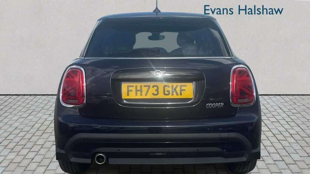 Mini Hatch 1.5 C Exclusive 2024 FH73GKF Black #5
