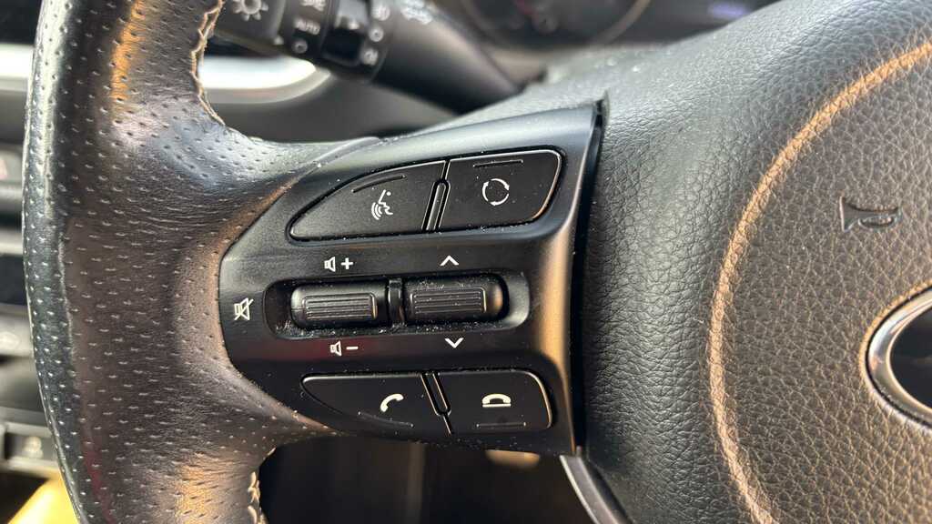 Kia Stonic 1.0T Gdi First Edition 2018 KY18RWO Red #6
