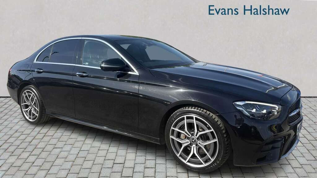 Mercedes-Benz E Class E200 Amg Line Premium 9G-tronic 2023 Black