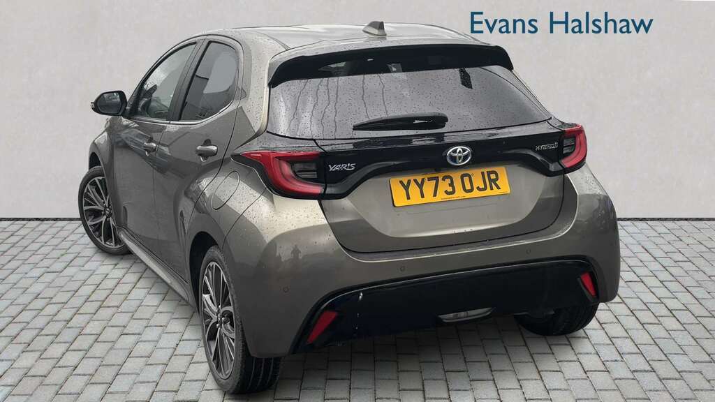 Toyota Yaris 1.5 Hybrid Excel Cvt 2023 YY73OJR Brown #2