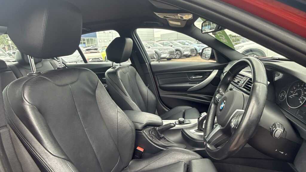 BMW 3 Series 320D M Sport Step Business Media 2013 MA63JJU Red #3