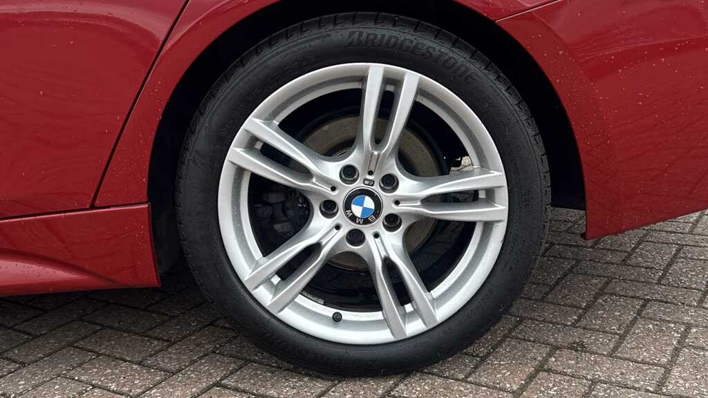 BMW 3 Series 320D M Sport Step Business Media 2013 MA63JJU Red #6