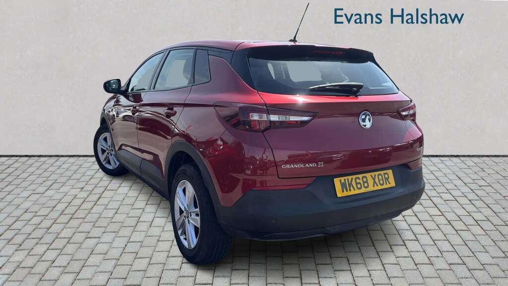 Vauxhall Grandland X 1.2 Turbo Se 2018 Red #2