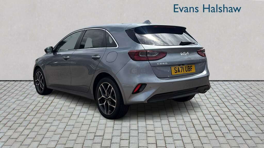 Kia Ceed 1.5T Gdi Isg 3 2022 SA71UBF Silver #2