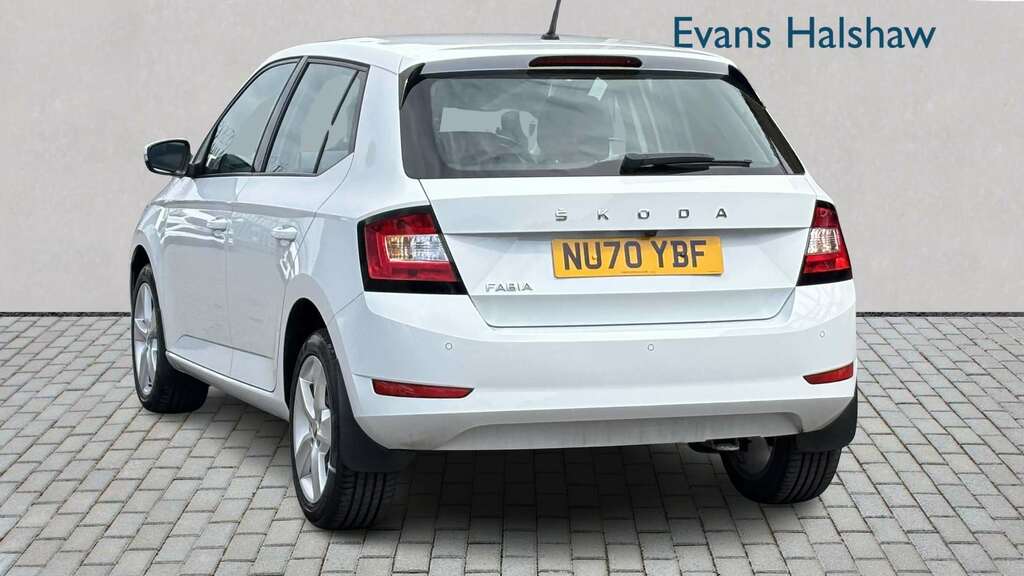 Skoda Fabia 1.0 Tsi Se L 2020 White #4