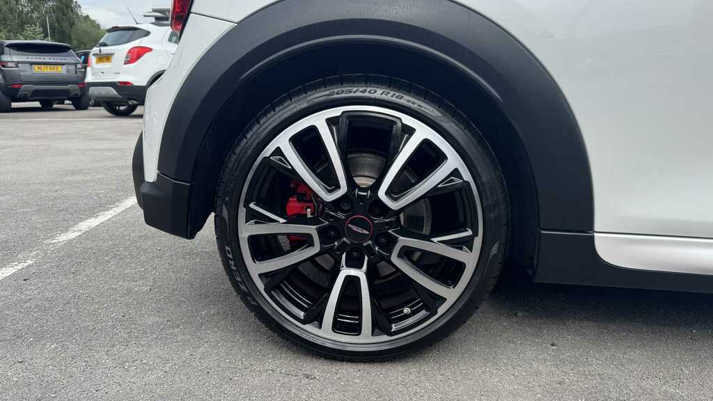 Mini Hatch 2.0 John Cooper Works 2023 BL72JOA White #6