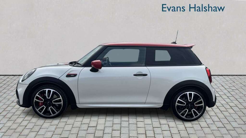 Mini Hatch 2.0 John Cooper Works 2023 BL72JOA White #4